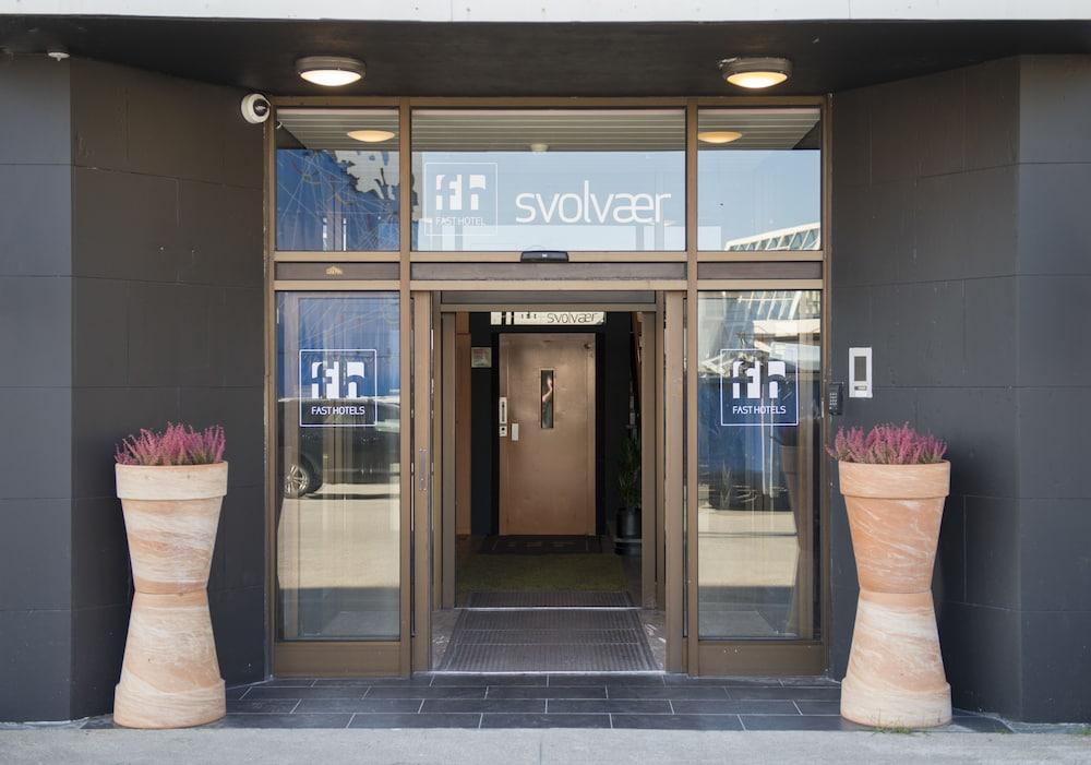 Hotel Aurora Svolvær Zewnętrze zdjęcie